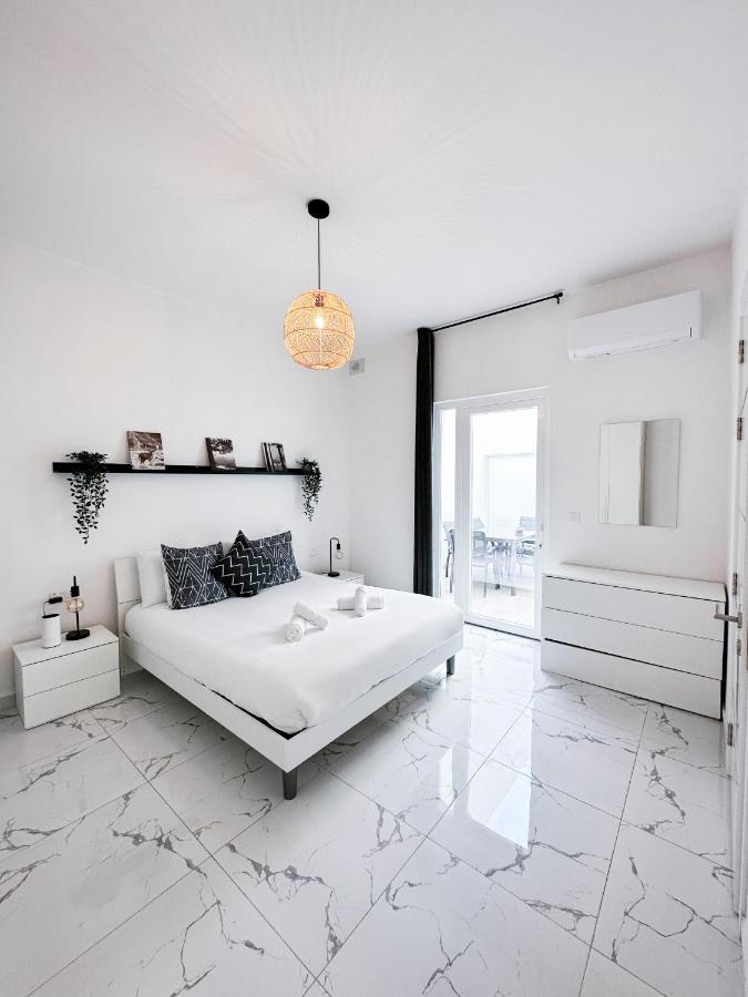 Sliema 2Beds Backyard Flat By Arcobnb エクステリア 写真